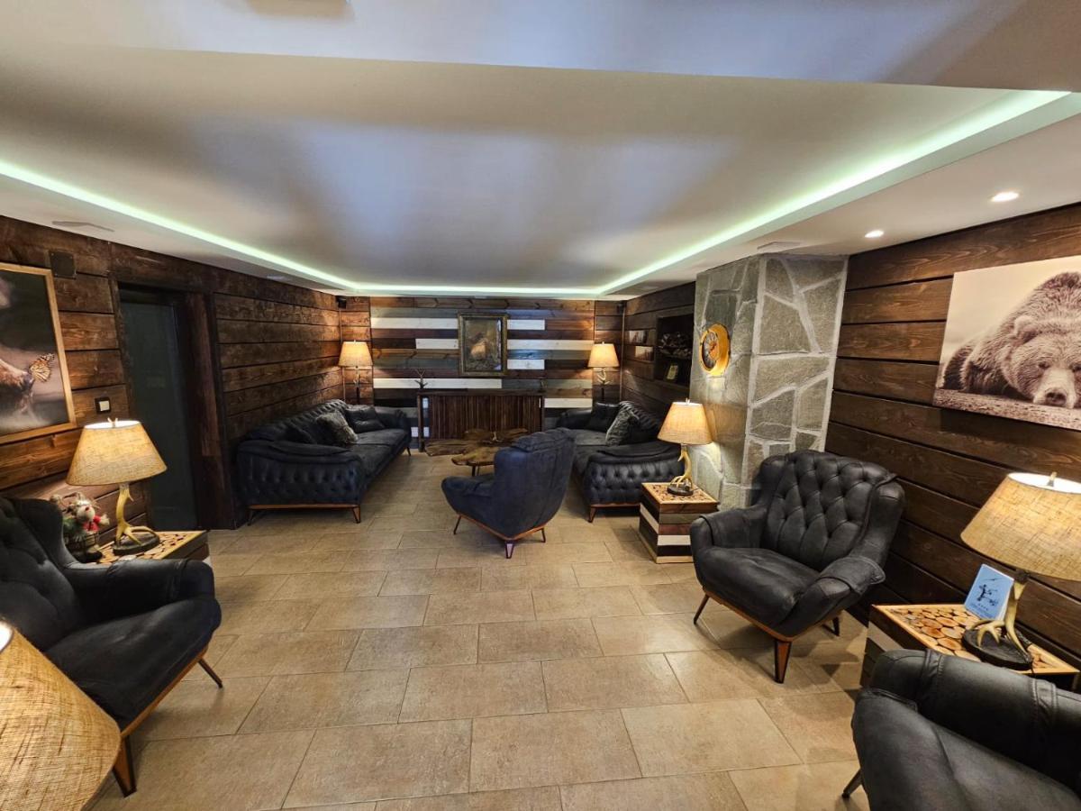 Algara Hut Hotel Panichishte Bagian luar foto